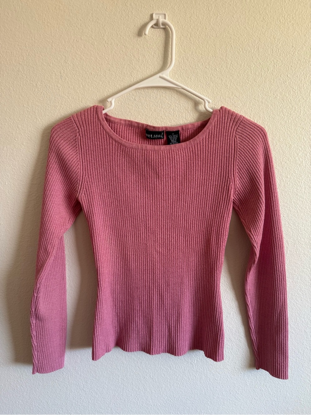 Wet Seal Rose Pink Ribbed Long Sleeve Crew Top